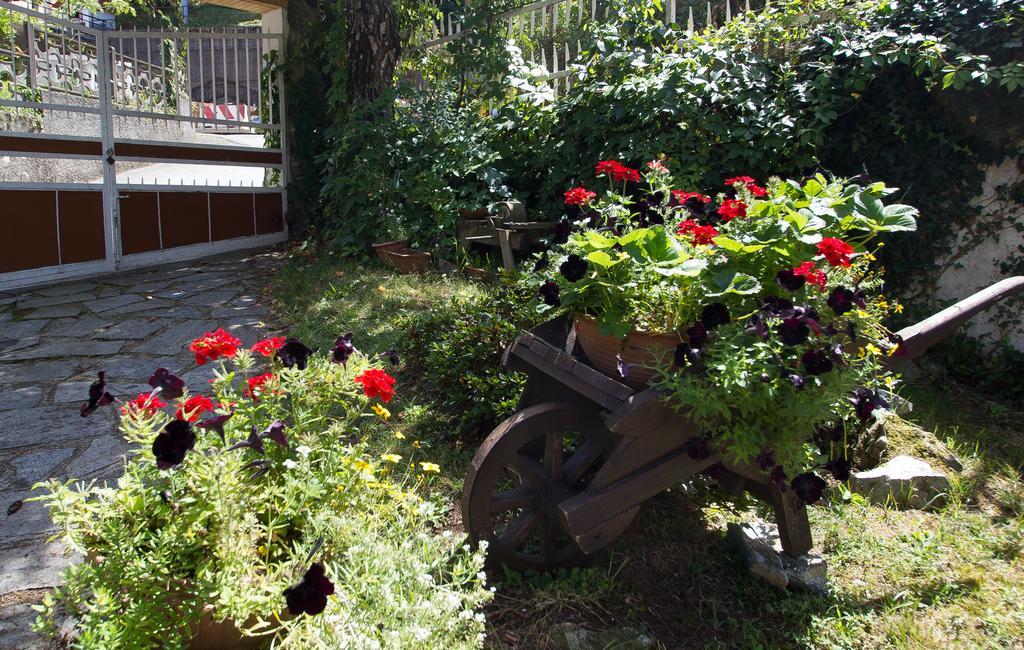 Bed & Breakfast Il Giardino Fiorito Masone Dış mekan fotoğraf